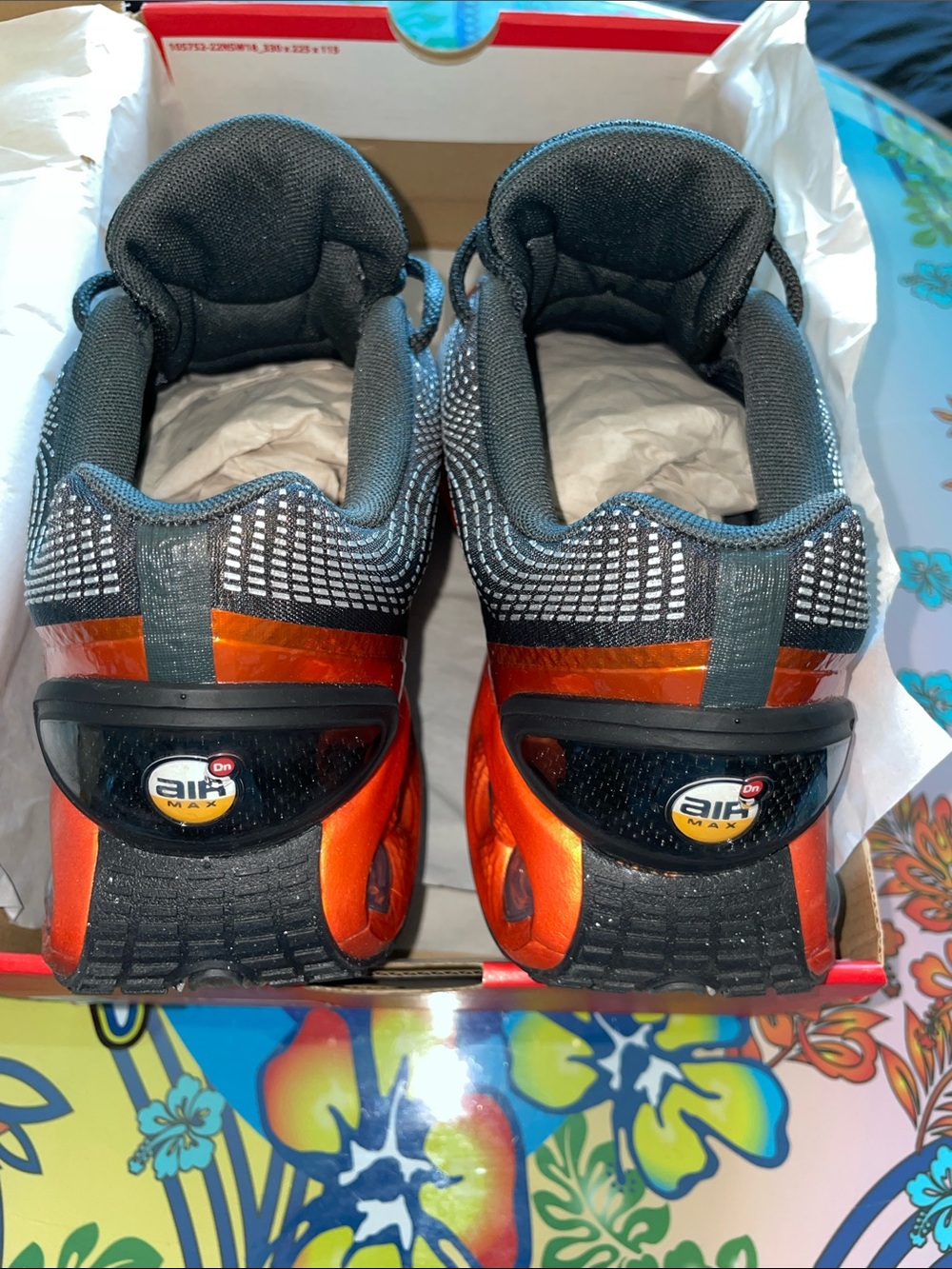 Nike Air Max DN QS - Picture 3 of 8